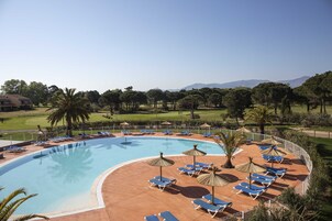 Piscina externa sazonal