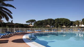 Seasonal outdoor pool