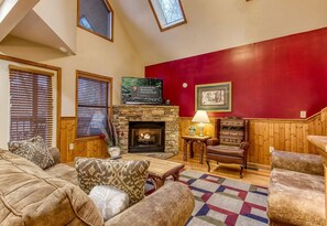 TV connectée, cheminée, jeux vidéo