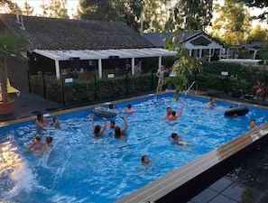 Chalet, Mehrere Betten | Pool | Außenpool