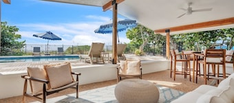 The Beach House 3 Bedroom Home by RedAwning