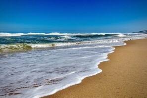 Beach/ocean view - DolphinCoast YOLO Spaces-Ballito Beach House Villa (Ballito)