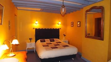 3 chambres, fer et planche à repasser, lit parapluie, Wi-Fi gratuit