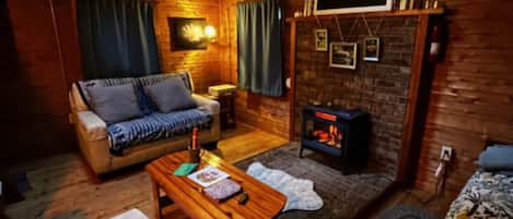 1 habitación, escritorio, wifi y ropa de cama