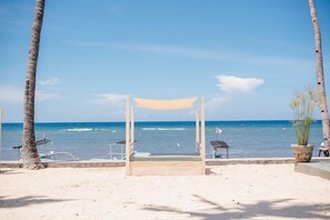 Beach - New Sunari Lovina Beach Resort (Buleleng)