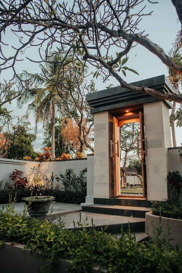 Terrace/patio - New Sunari Lovina Beach Resort (Buleleng)