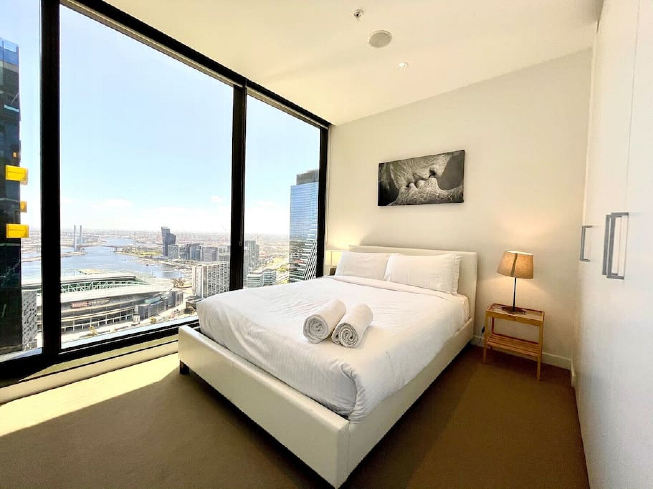 2 bedrooms, desk, iron/ironing board, travel cot