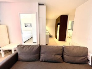 2 bedrooms, desk, iron/ironing board, travel cot