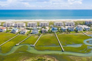 Exterior - Incredible Views! Spacious 4br/4.5ba waterfront home including private dock! (Wrightsville Beach)