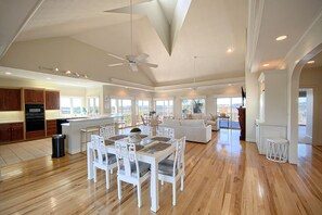 Interior - Incredible Views! Spacious 4br/4.5ba waterfront home including private dock! (Wrightsville Beach)