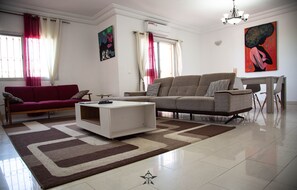 Smart TV, offices - The #1 Luxury Residence (Dakar)