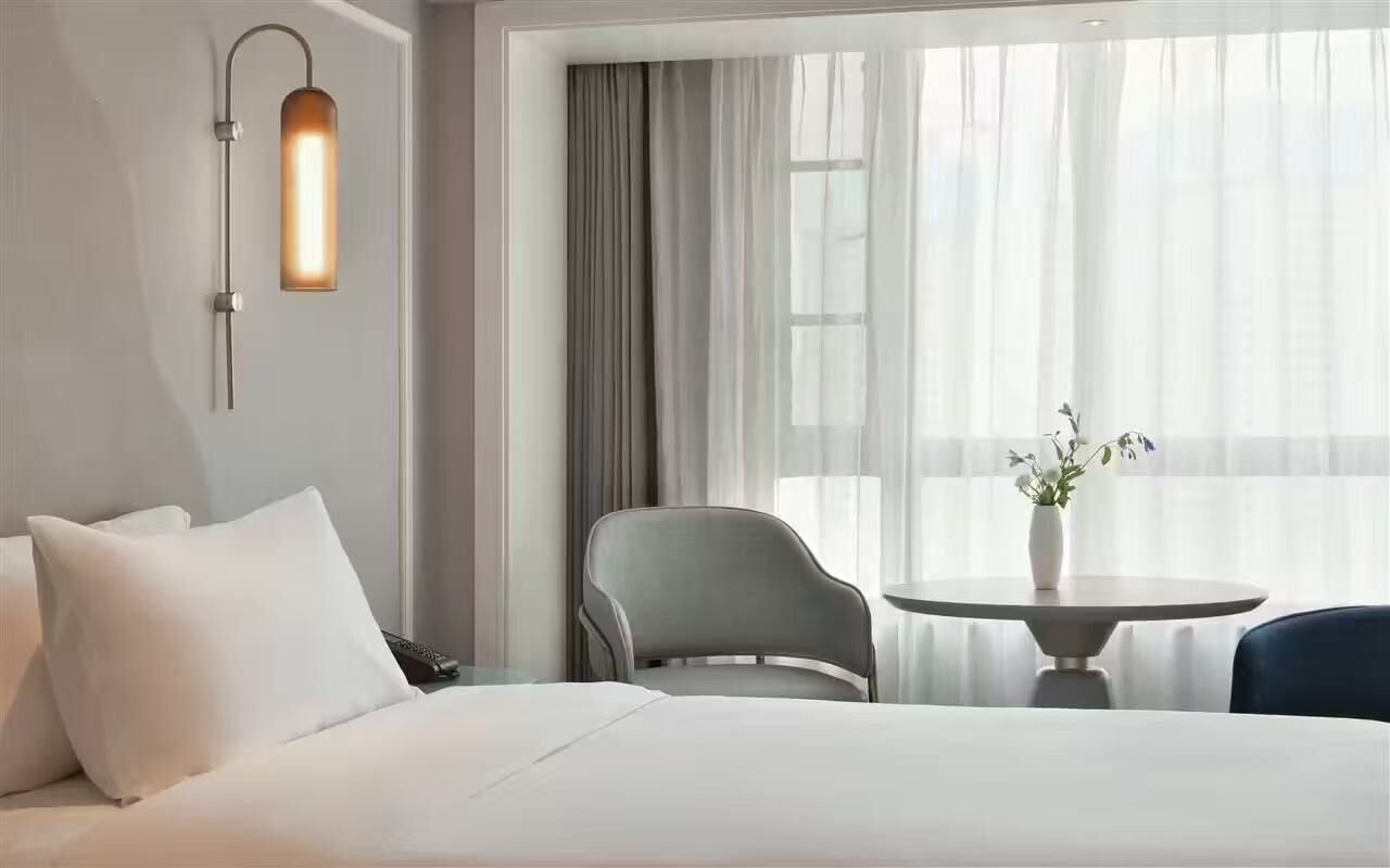Habitación superior, 2 camas individuales | Edredones de plumas, minibar, sistema de insonorización y wifi gratis