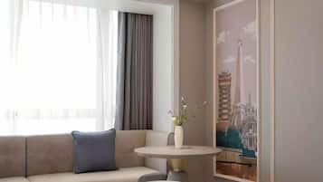 Habitación estándar, 1 cama de matrimonio grande | Edredones de plumas, minibar, sistema de insonorización y wifi gratis