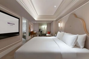 Privilege, 客房, 1 張特大雙人床 | 迷你吧、免費無線上網