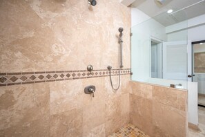 Imagem sem classificação, 2 de 4, botão