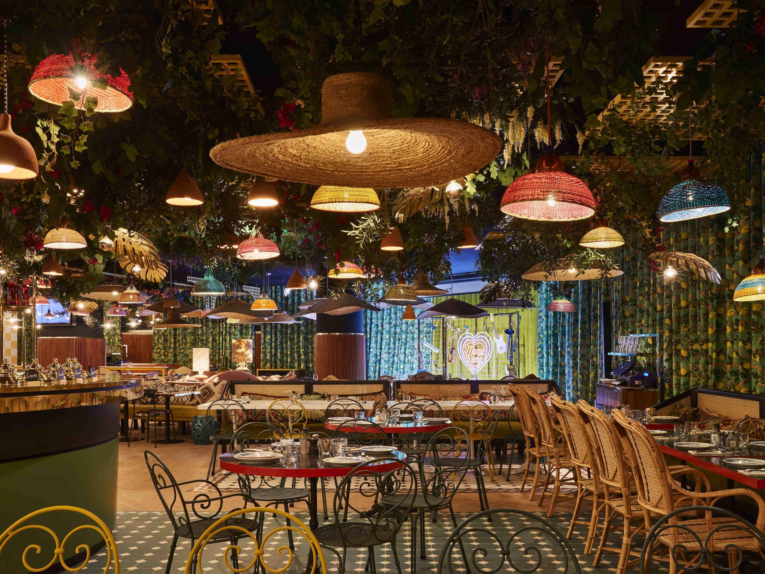 2 restaurants, pizza