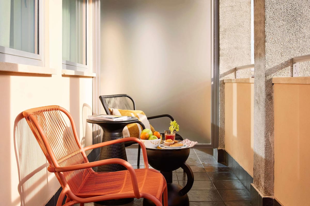 Coffres-forts dans les chambres, bureau