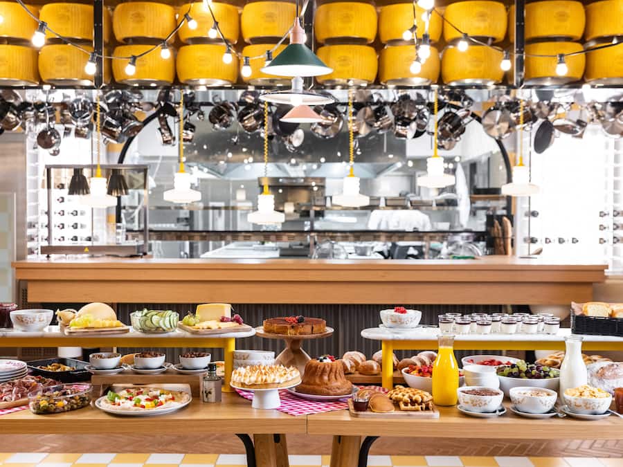 Desayuno buffet todos los días (con cargo)