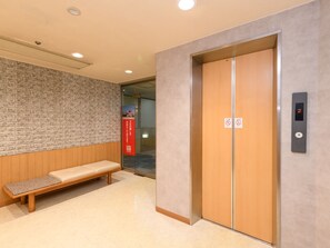 Elevator - Tabist Ueda Station Hotel (Ueda)