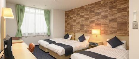 Triple Room, Non Smoking | Premium bedding, desk, iron/ironing board, free WiFi