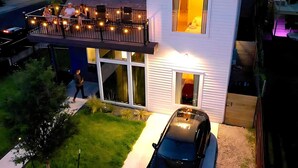 Unclassified image, 3 of 31, button - King Kasa Retreat, 6 min to Rainey St (Austin)