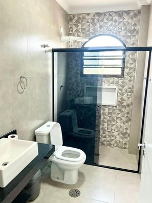 Shower, bidet, toilet paper