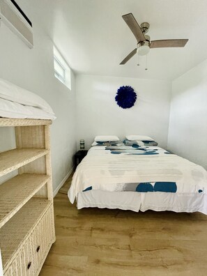 1 bedroom, iron/ironing board, WiFi, bed sheets - 💙Blue flower (🦋Pet friendly) (Largo)