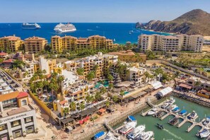 Marina - Beautiful and Luxurious Studio in Cabo San Lucas (Cabo San Lucas)