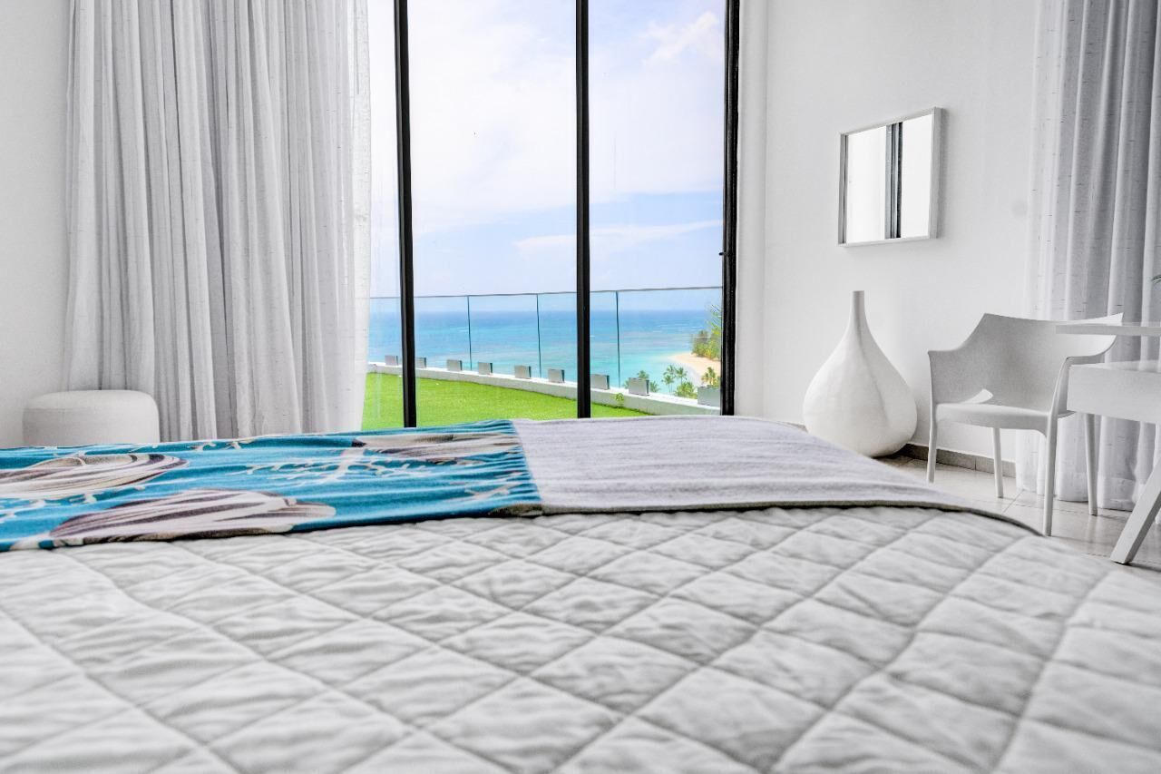 7 bedrooms, in-room safe, iron/ironing board, WiFi