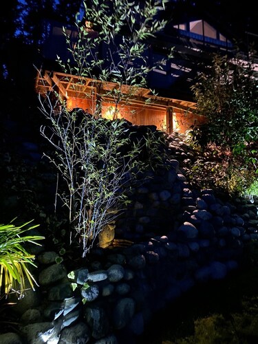 Dragon Fly retreat lakeside suite