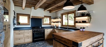 Chalet Pain Seigle - Five Bedroom Chalet, Sleeps 13