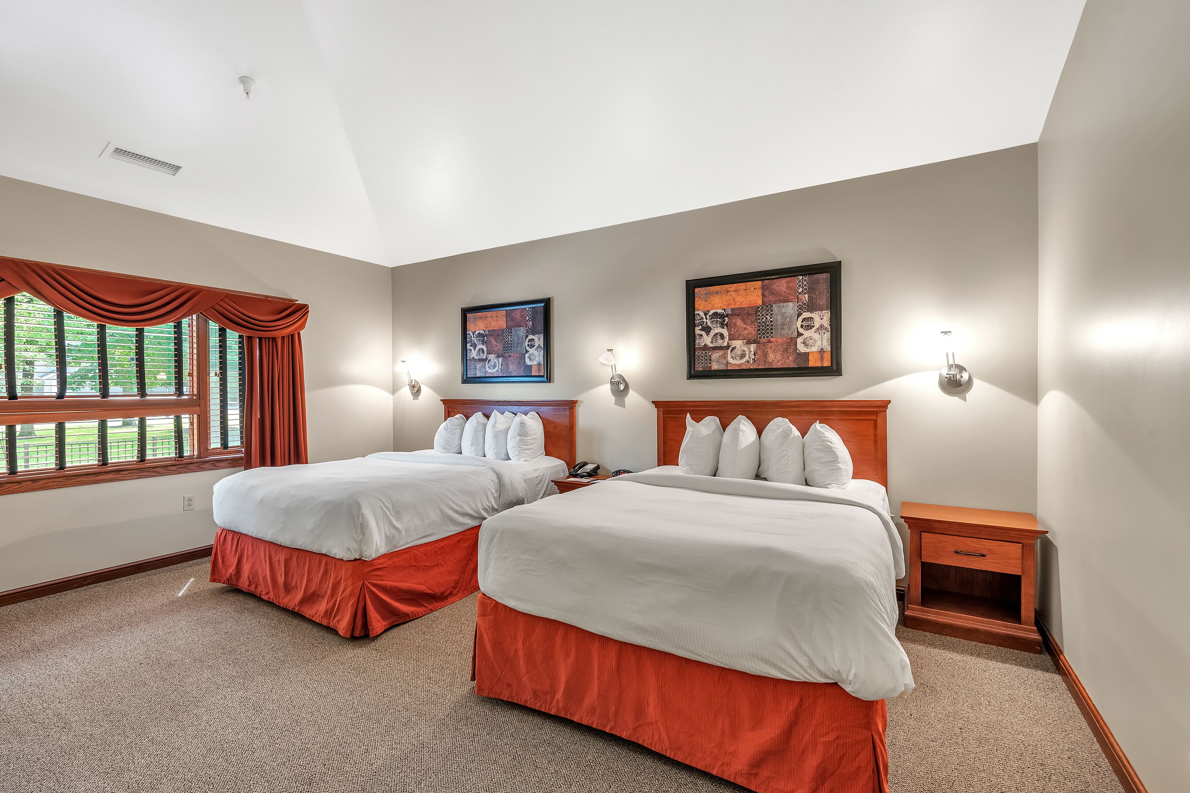 superior room | 1 bedroom, premium bedding, pillow-top beds, desk