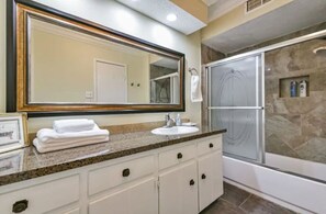 Bathroom - High ceiling windows in heart of the city (Houston)