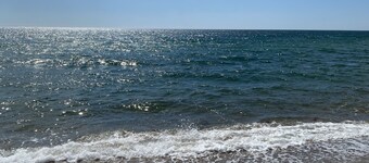 Family - friendly home 1.5 miles to Craigville Beach (Beach pass Inc.)