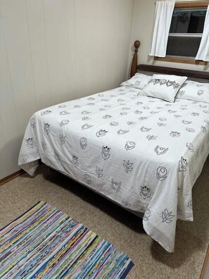 1 bedroom, WiFi - Seitseman (#7) - Cabin on Otter Lake, Manninen's Cabins (Chassell)