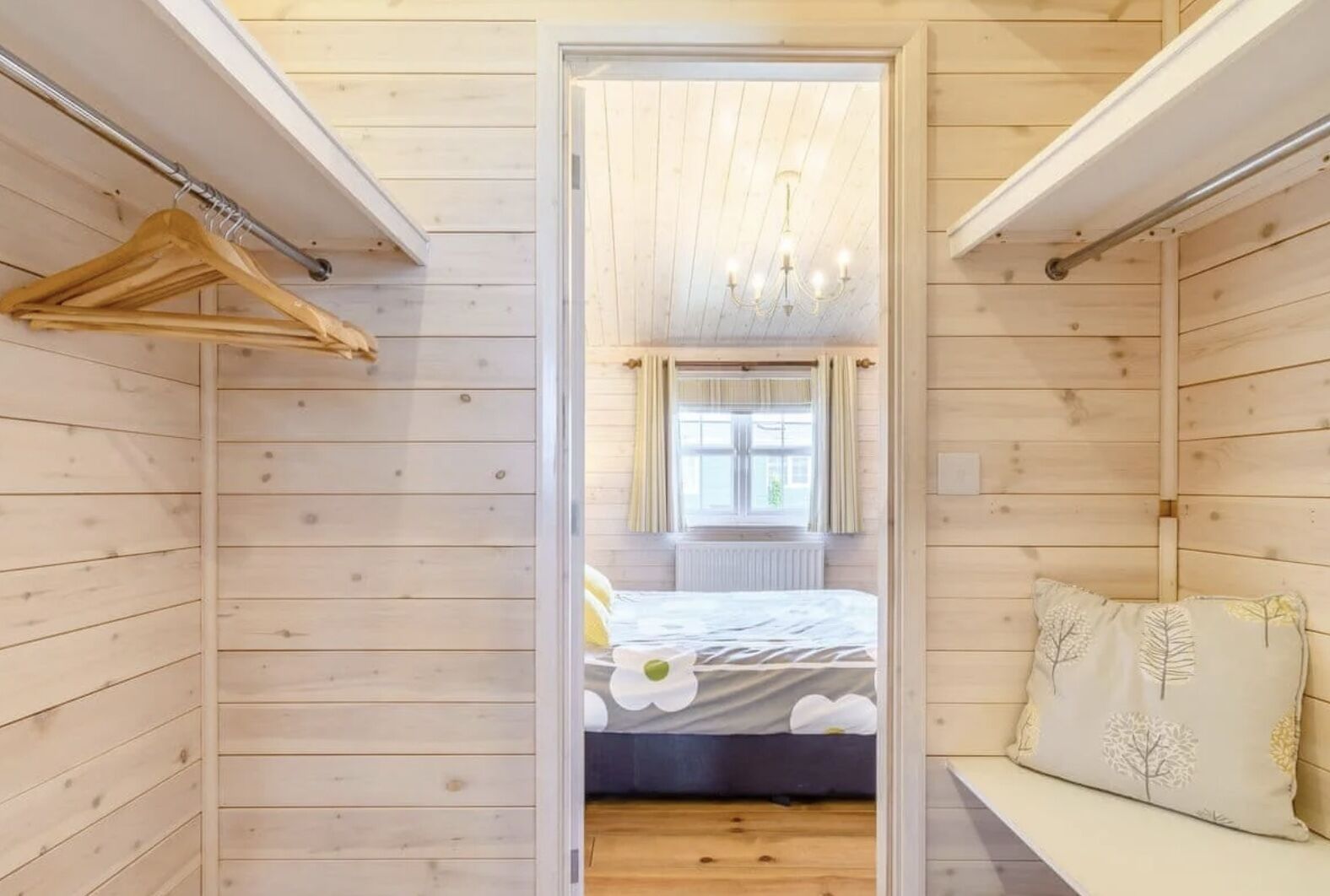 3 bedrooms, iron/ironing board, travel cot, free WiFi