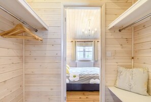 3 Schlafzimmer, Bügeleisen/Bügelbrett, Reisekinderbett, kostenloses WLAN