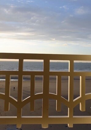 On the beach - Superb sea view!  A comfortable 50 m2 apartment! (Wimereux)
