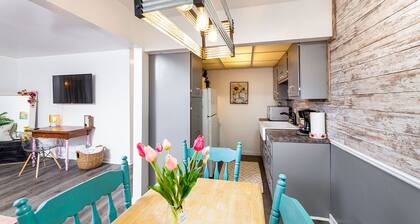 Lansing Layover #12| Project Runway