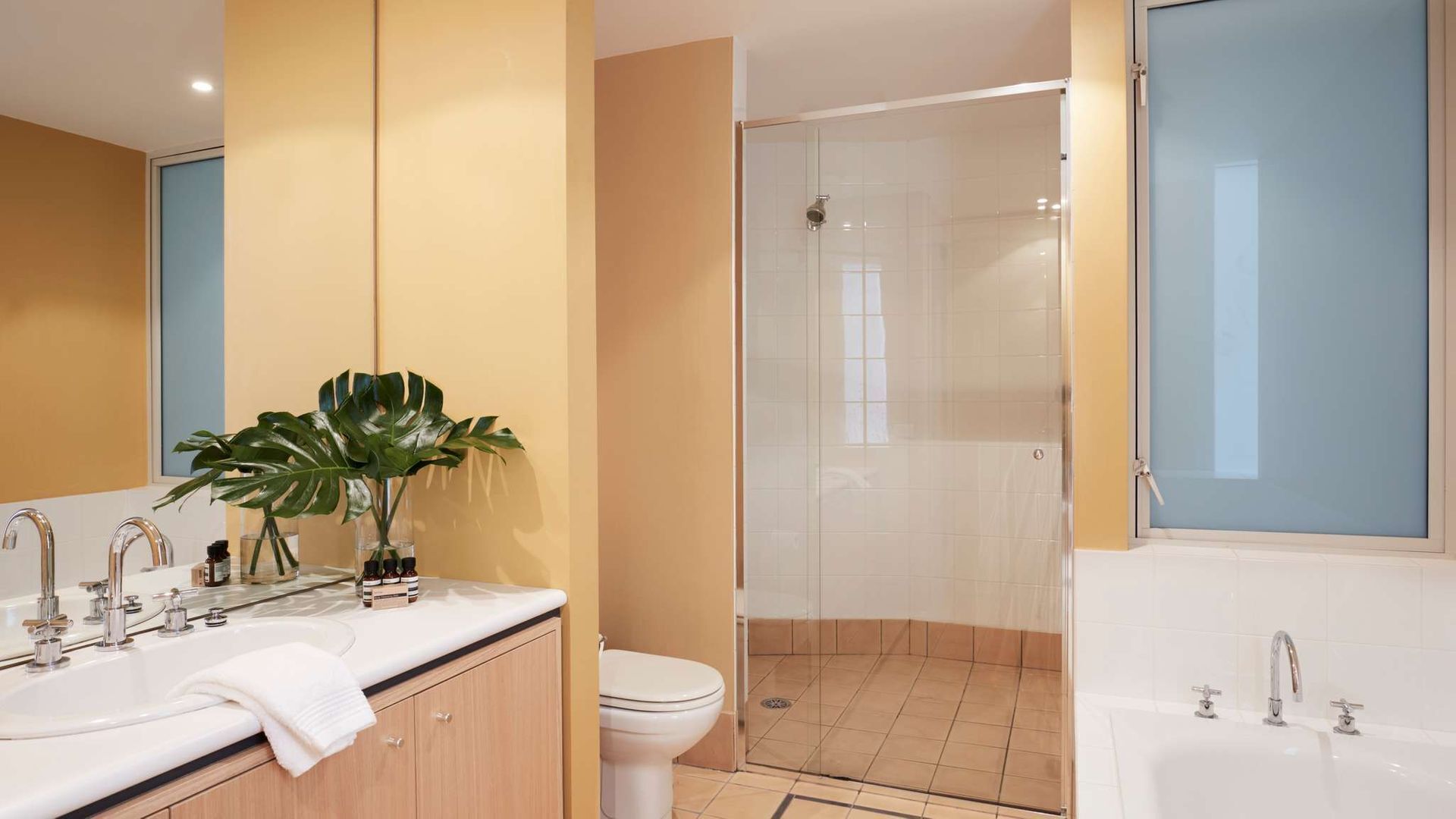 The Curve by Contemporary Hotels — image 22