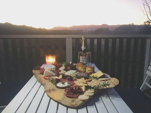 Tiny Home, Big Views - Farm Stay in Kangaroo Valley