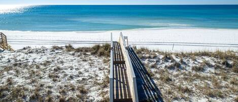 Beach nearby, sun-loungers, beach towels