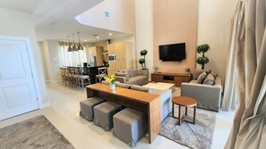 TV - 7639 Magic Village Luxury 3 suites 8 min Disney (Kissimmee)