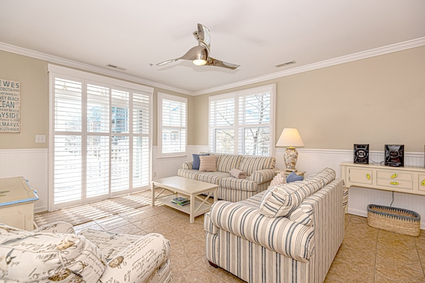 リビング エリア