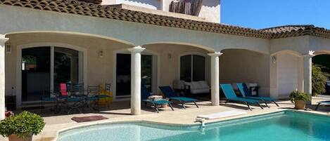 Ulkouima-allas, lämmitetty uima-allas