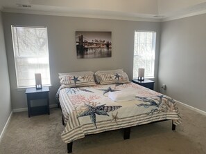 3 Schlafzimmer, Schreibtisch, Bügeleisen/Bügelbrett, kostenloses WLAN