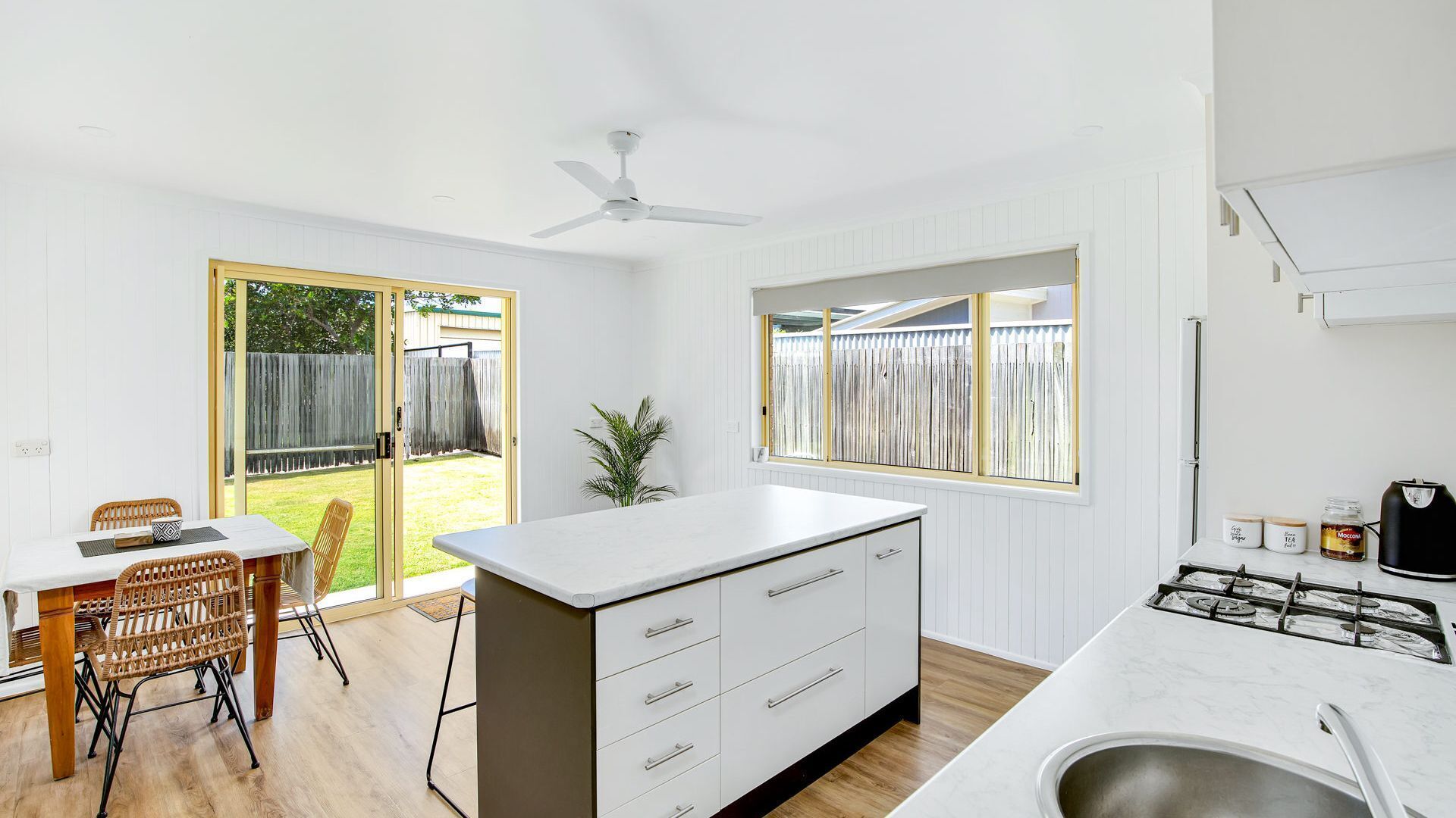 The Crabpot - Rainbow Beach