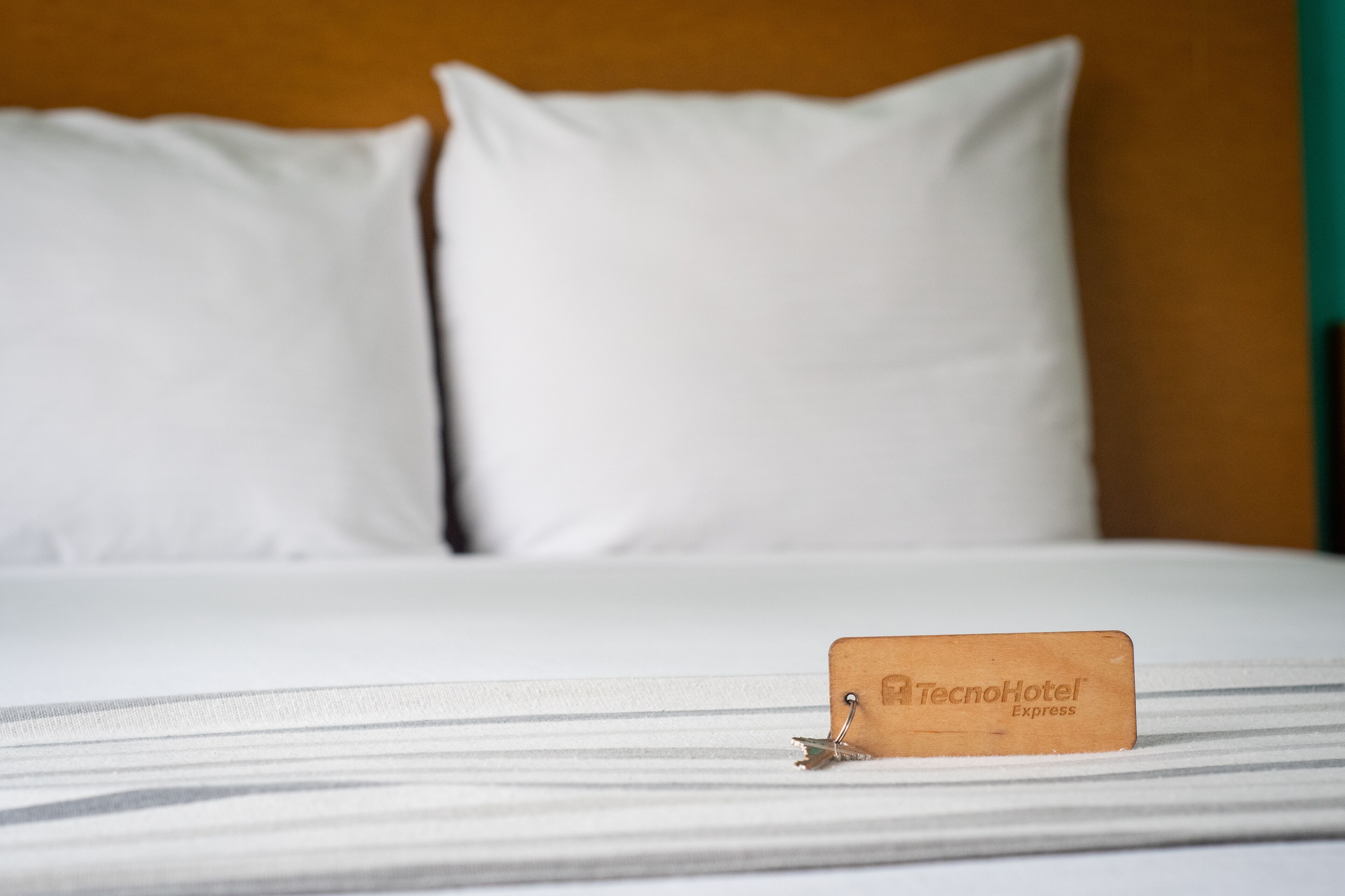 Standard Room | WiFi (free), bed sheets