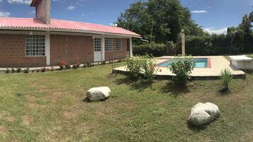 Piscina a l'aire lliure
