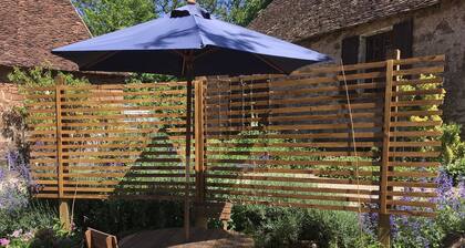 Countryside tiny house near Chateau de Hautefort